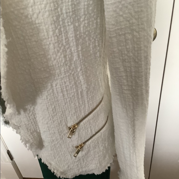 Black Tape Winter White Open Blazer - Picture 2 of 4